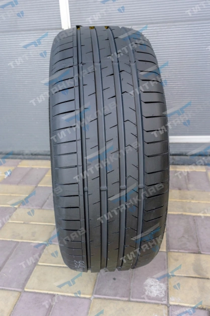 APLUS A610 235/45ZR18 98W XL