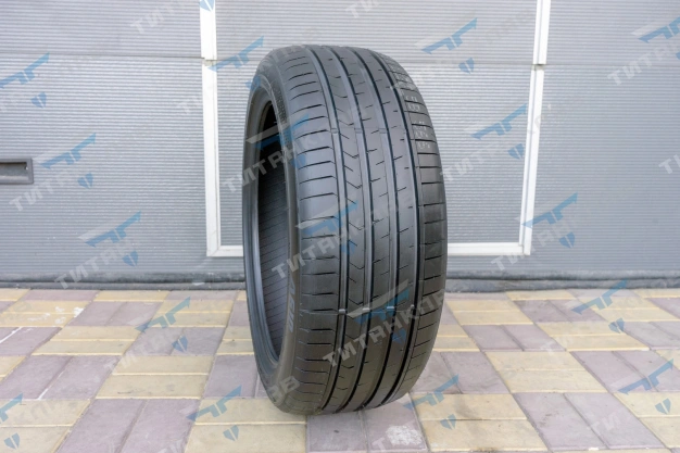 APLUS A610 225/45ZR18 95W XL