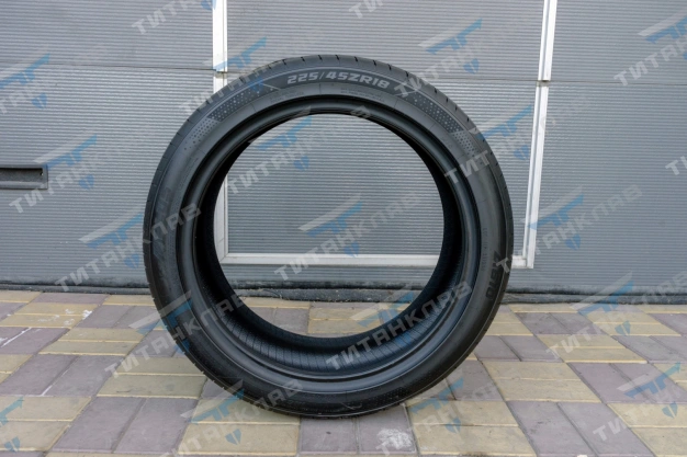 APLUS A610 225/45ZR18 95W XL