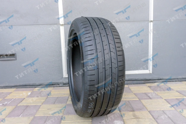 APLUS A610 235/45ZR18 98W XL