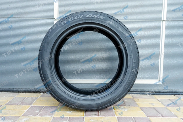GOFORM FROZENERO 235/50R18 101T XL